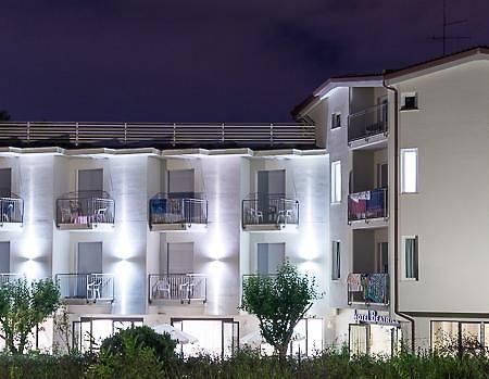 Hotel Beatrice سيرولو المظهر الخارجي الصورة